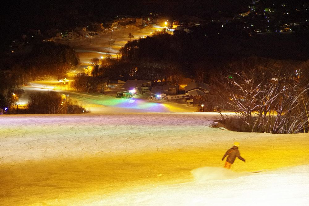 Night Skiing on the Shirakaba Slope at Tsugaike Mountain Resort